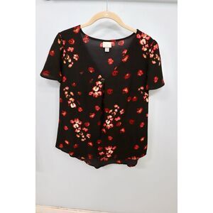 A new day black floral top M
